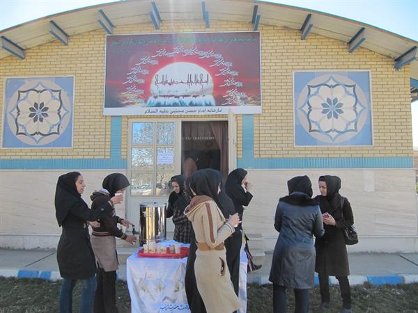 برپایی مراسم جشن میلاد حضرت زینب (س) و روز پرستار در خوابگاههای دانشجویی و دانشکده پیراپزشکی