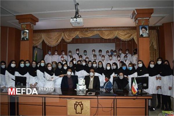 برگزاری جشن "روپوش سفید" دانشجویان داروسازی